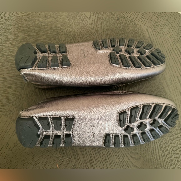 COACH AMBER METALLIC TUMBLED LOAFERS, UPPER LEATHER, SIZE 8.5 M - Picture 4 of 9